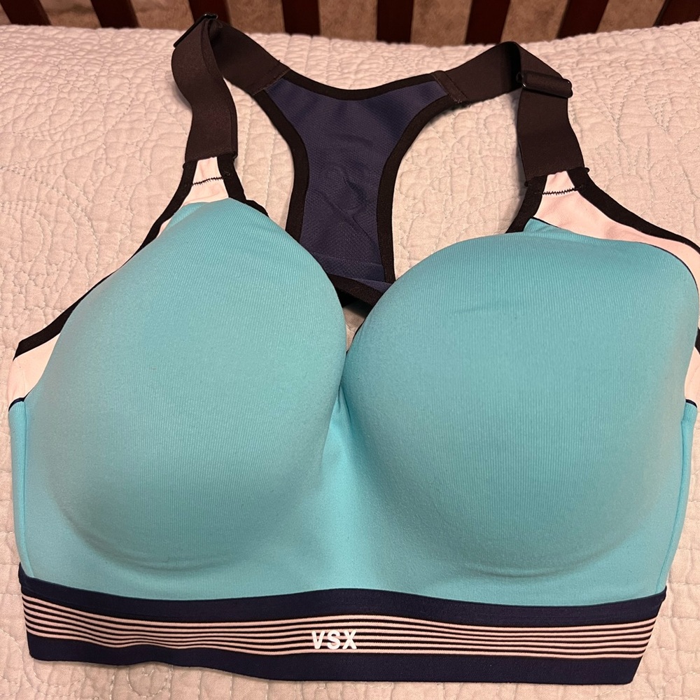 Victoria’s Secret lined sports bra